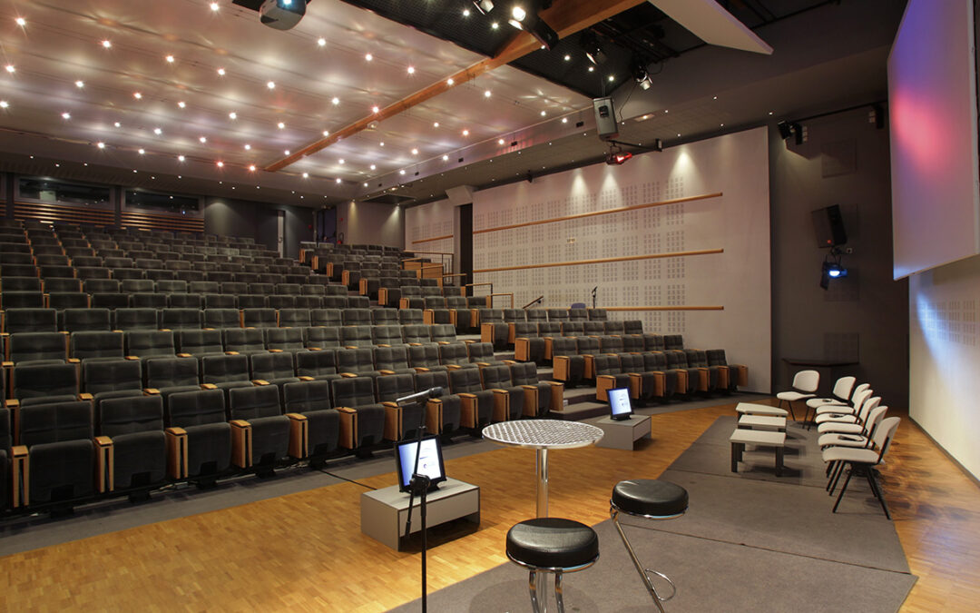 19_cref-auditorium