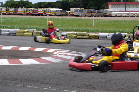 Un petit karting entre collègues ?