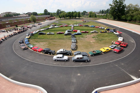 A car-themed incentive seminar